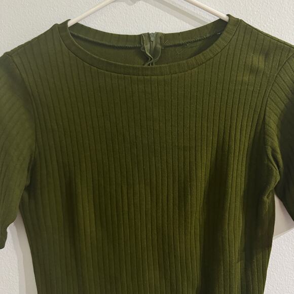 Cropped Army Green Mid Sleeve Ribbed Crewneck Top Zipper Back Size Small - Picture 4 of 6